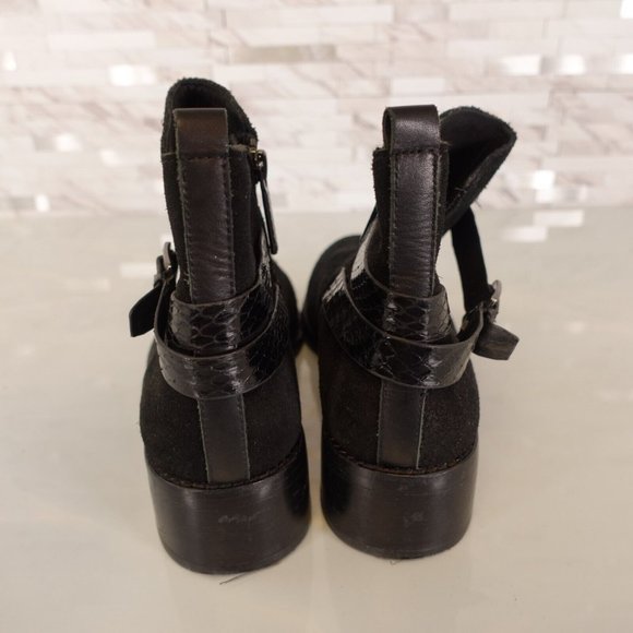 Donald J Pliner Boots‎ Womens 8 M Black Ankle Booties Buckle Strap Side Zip Soft - Picture 6 of 12